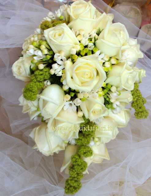bouquet da sposa bianco