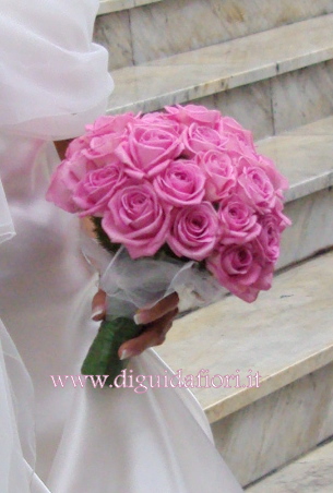 Bouquet da sposa con rose aqua