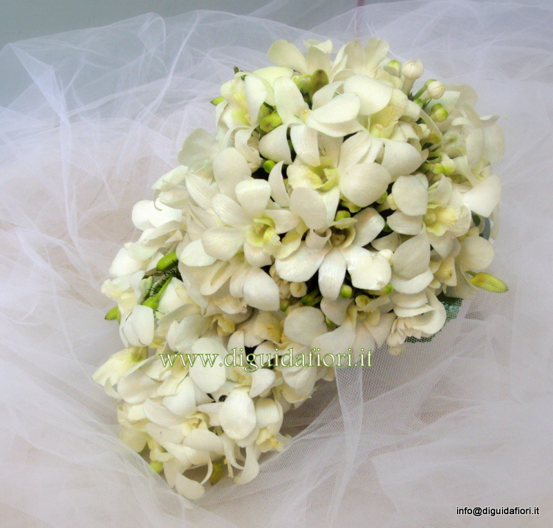 Bouquet da sposa con orchidee dendrobium