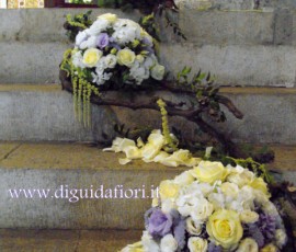 Addobbo floreale a sfera – Fiori per matrimonio Addobbo floreale a sfera – Fiori per matrimonio
