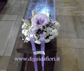 Segnaposto bianco e glicine – addobbi floreali per matrimonio Segnaposto bianco e glicine – addobbi floreali per matrimonio
