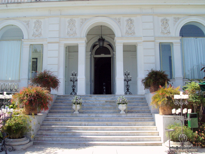 Ingresso Villa Cilento Napoli – Composizioni floreali per matrimonio