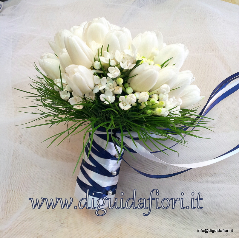 Bouquet da sposa con  tulipani bianchi e bouvardia – Dettagli Matrimonio Napoli