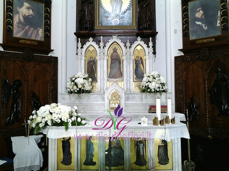 addobbo floreale per matrimonio – Chiesa di Posillipo – Napoli