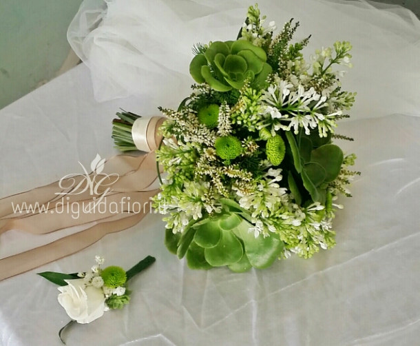 Bouquet da sposa con piante grasse