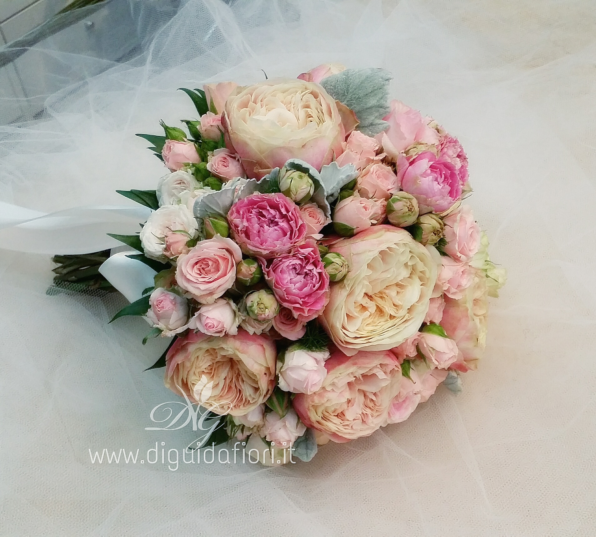 Bouquet da sposa con rose inglesi – bridal bouquet english roses