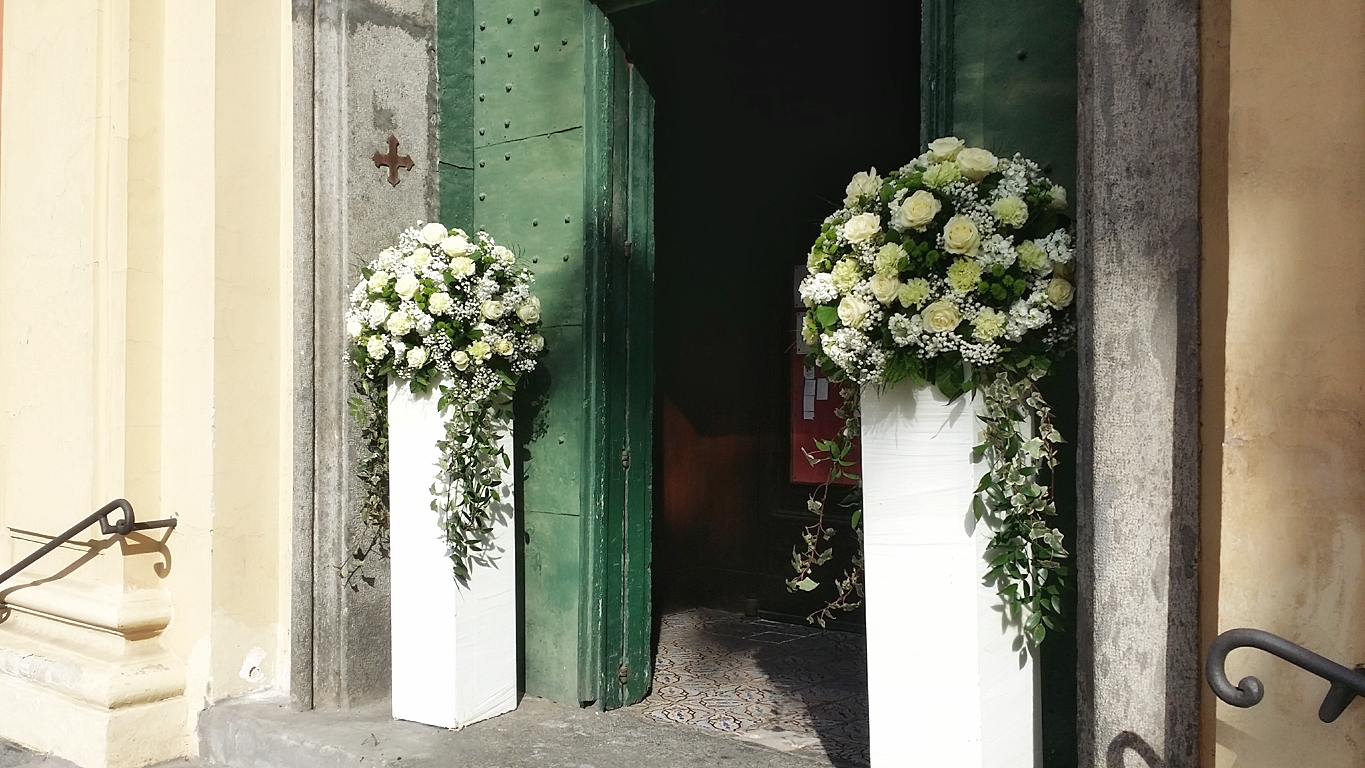 Addobbo floreale per matrimonio – Chiesa Santa Teresa a Chiaia